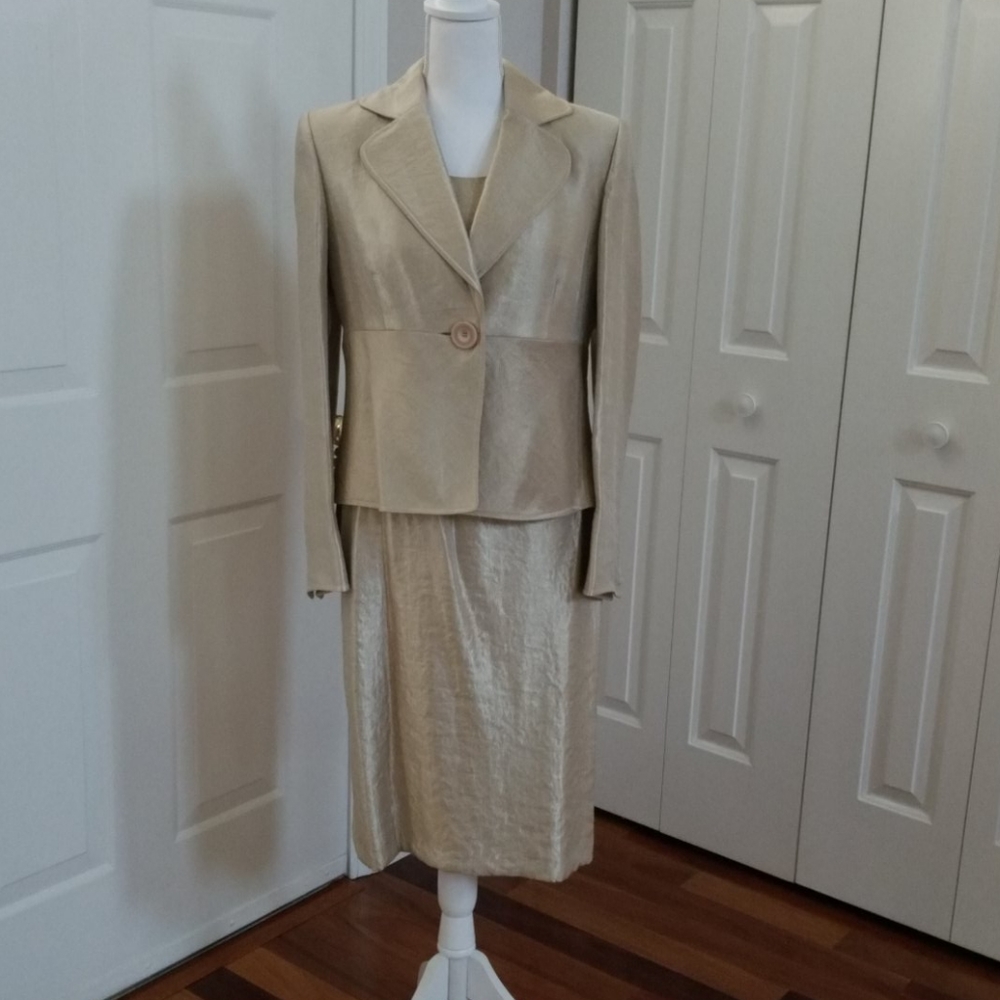 KASPER WOMENS DRESS SUIT SZ 10 Gold 2 Piece Dress